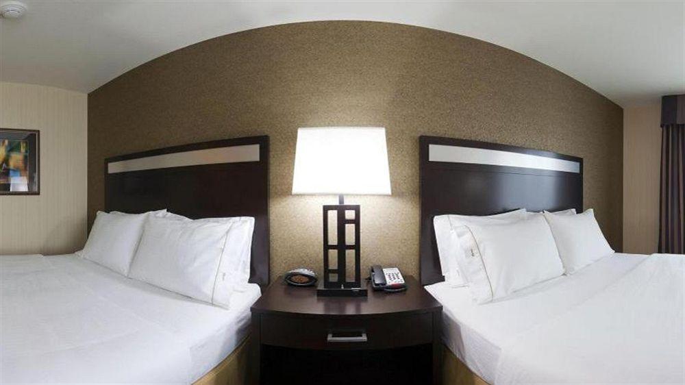 Holiday Inn Express And Suites Limerick - Pottstown By Ihg Exterior photo