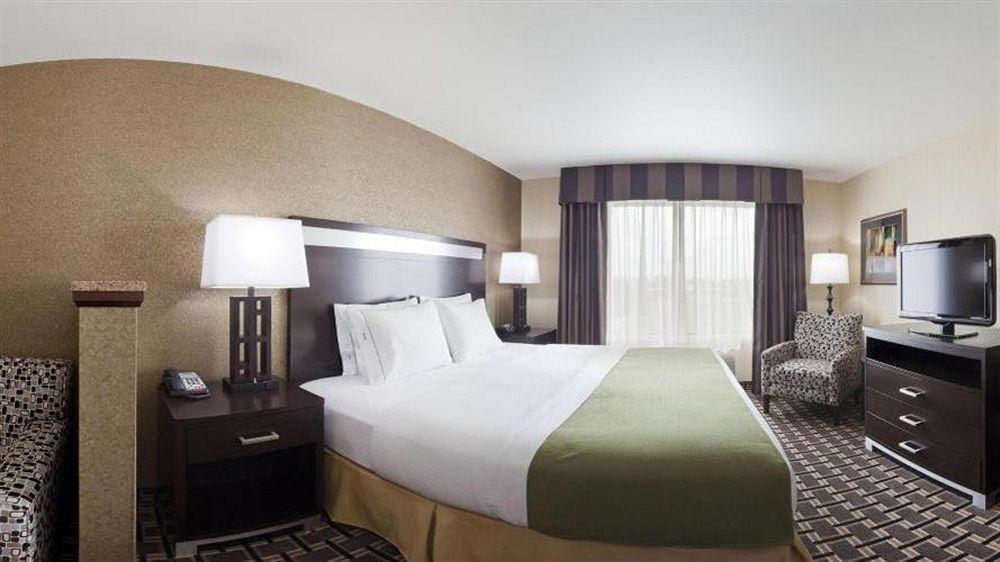 Holiday Inn Express And Suites Limerick - Pottstown By Ihg Exterior photo